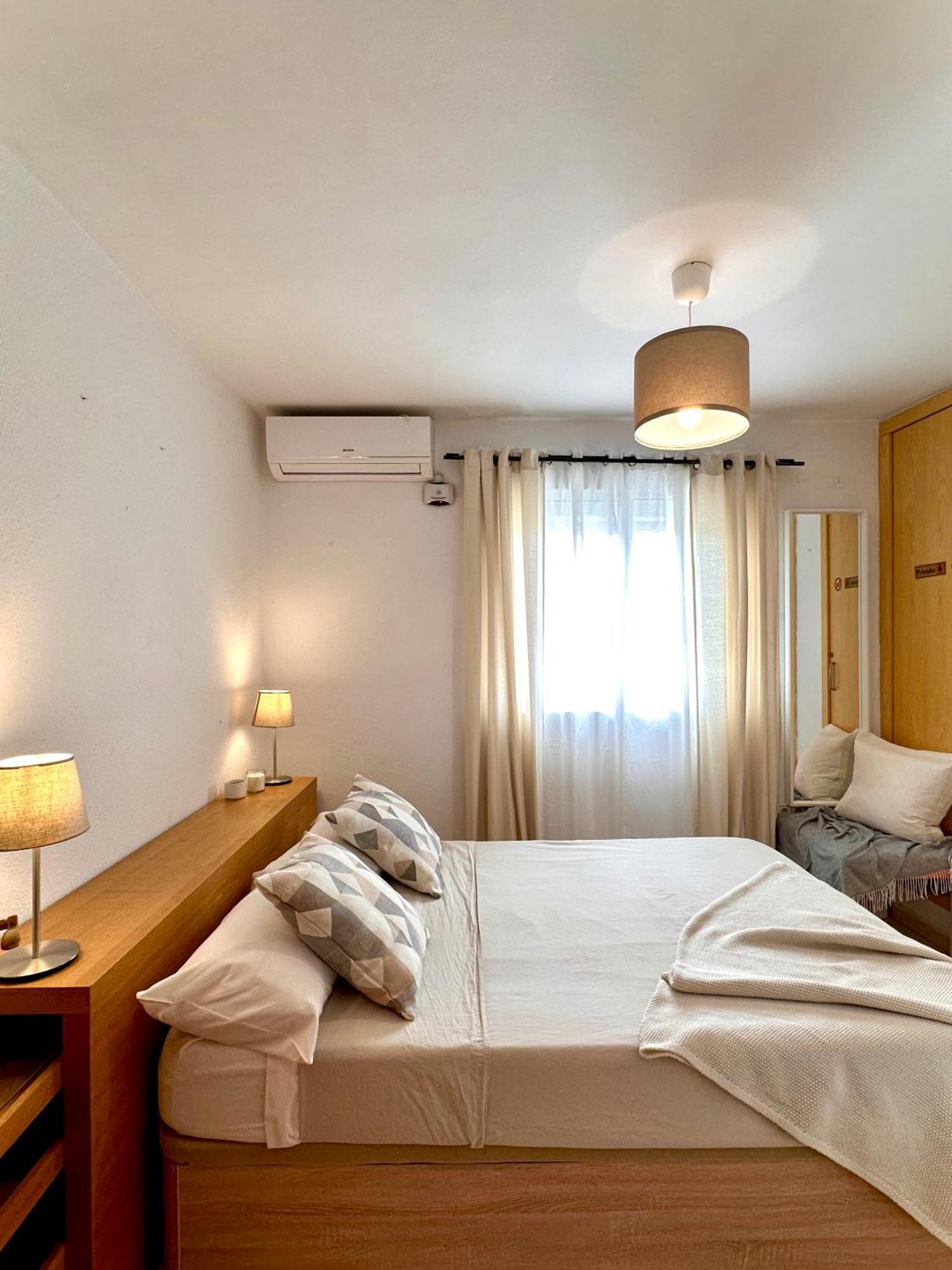 Apartamentos J&K Torremolinos Exterior photo