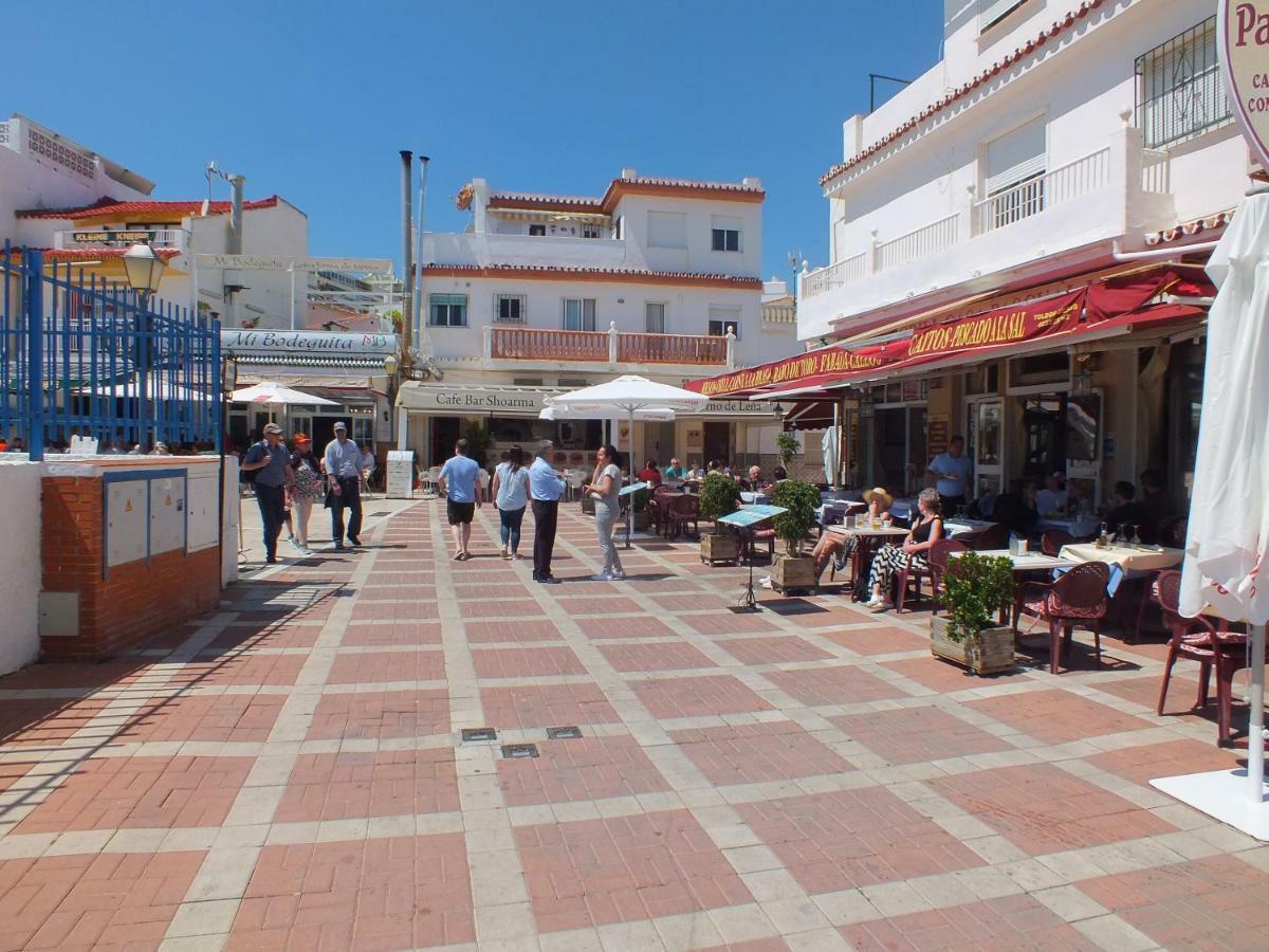 Apartamentos J&K Torremolinos Exterior photo